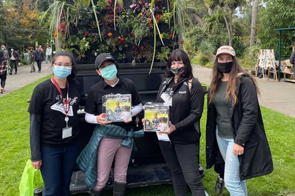 Boldt San Francisco volunteers at the Botanical Gardens