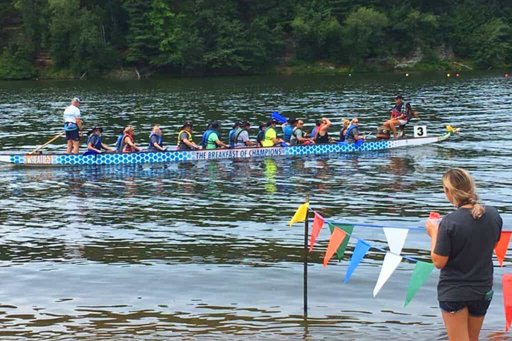 Boldt Eau Claire employees participate in Dragon Boat races