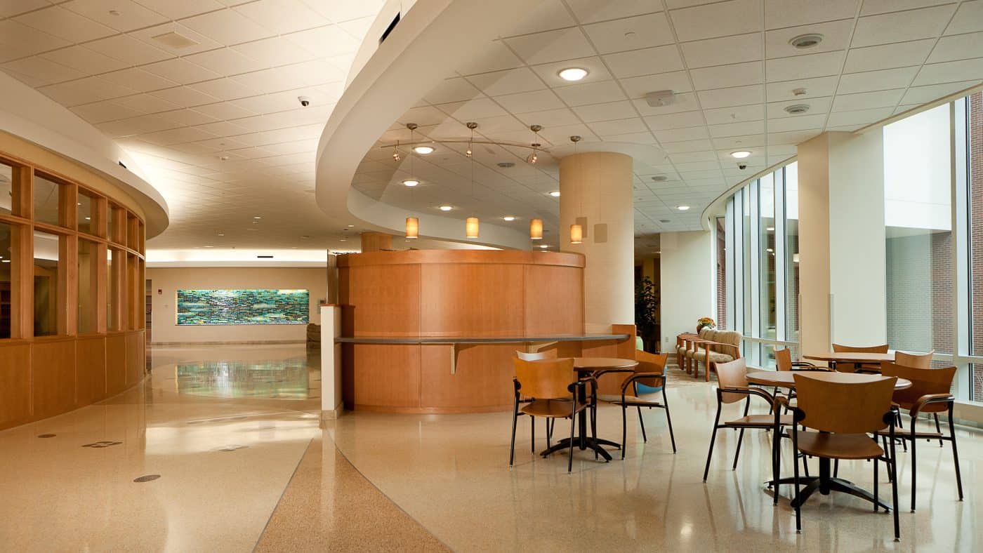 Mayo Clinic Health System - Eau Claire Bed Towers - Interior View of Seating Area