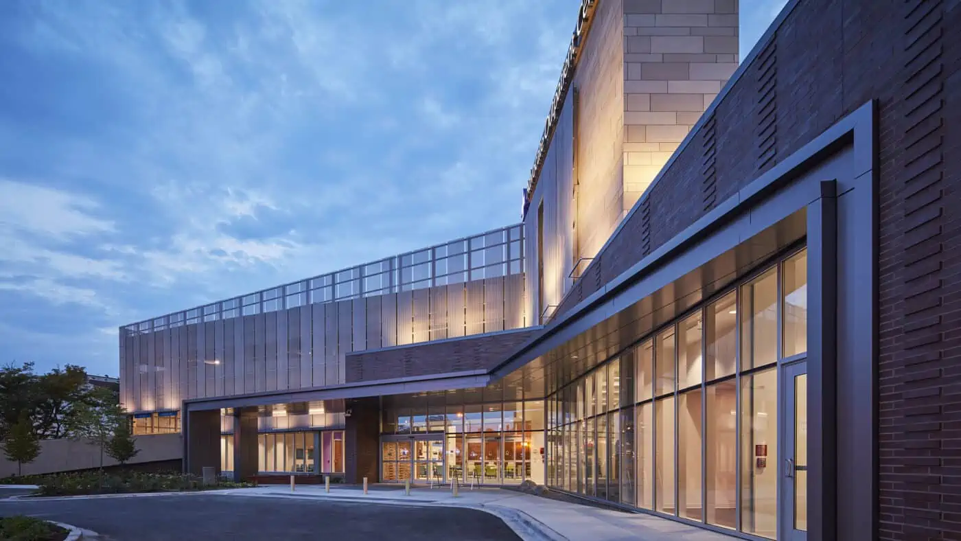 Advocate Medical Group - Lakeview Outpatient Center - Entrance at Dusk