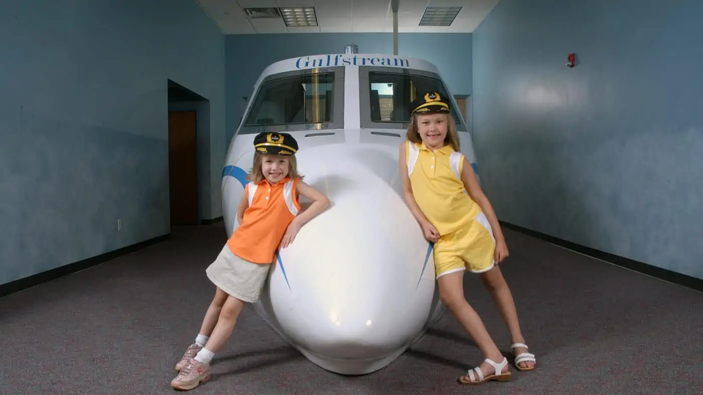 Appleton Building for Kids - Gulfstream Jet with Two Children