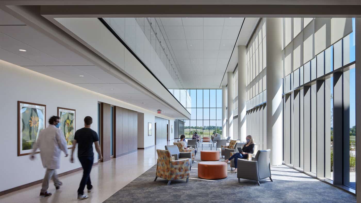 Aurora Health Care - Aurora Health Center - Pleasant Prairie Hallway and Seating