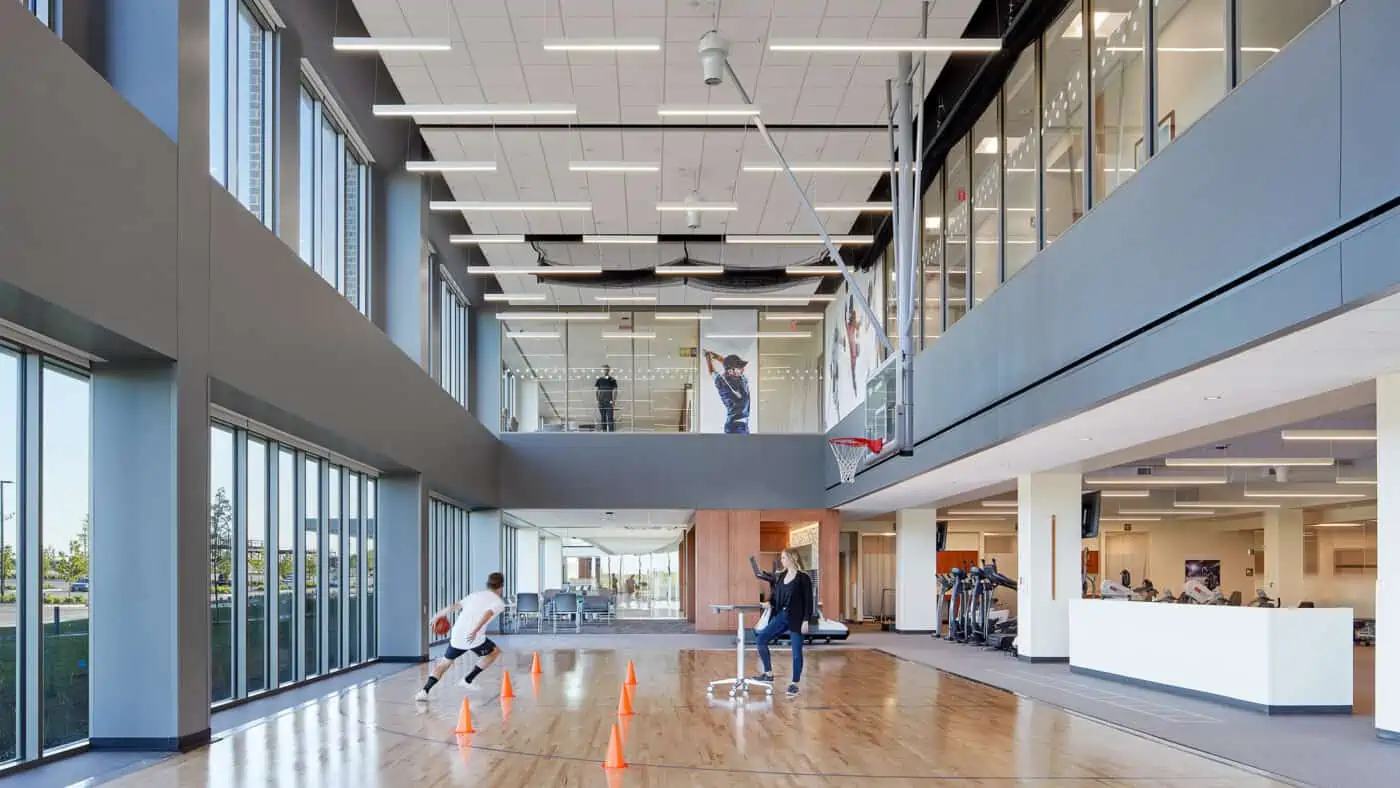 Aurora Health Care - Aurora Health Center - Pleasant Prairie Interior Basketball Court