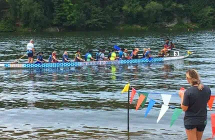 Boldt Eau Claire employees participate in Mayo Clinic Dragon Boat Festival