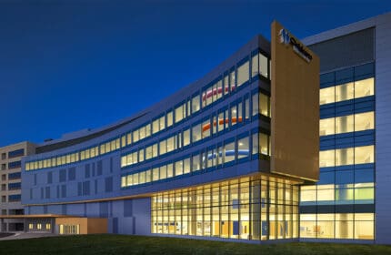 Children's Wisconsin - Craig Yabuki Tower Exterior at Dusk