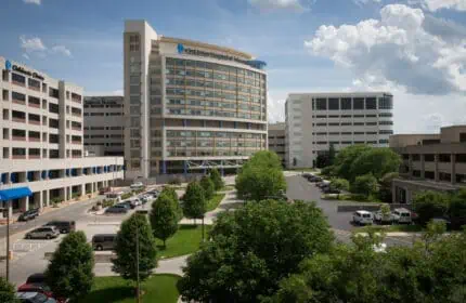 Children's Wisconsin - West Bed Tower Exterior with Site and Parking