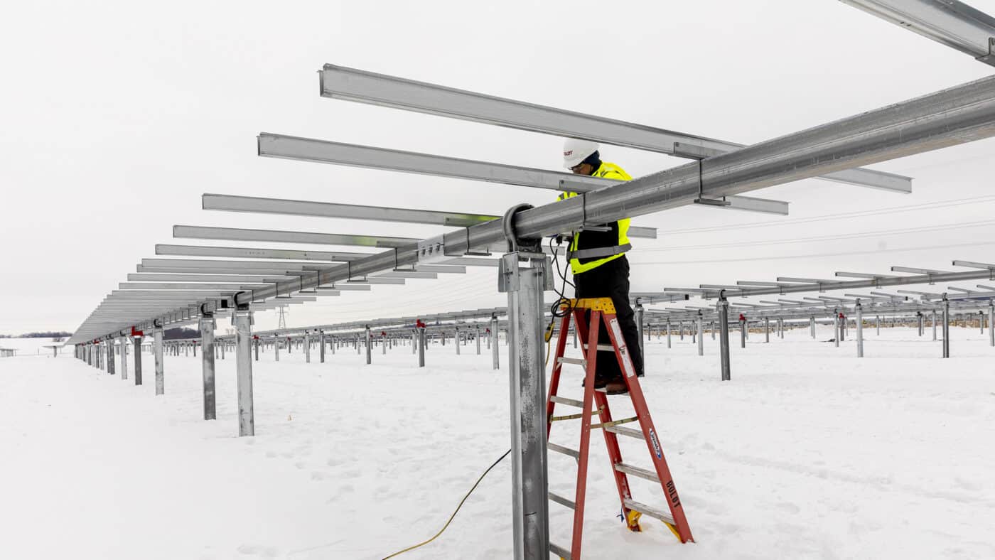 EDF Renewables - O'Brien Solar Farm Installation of Panel Frames