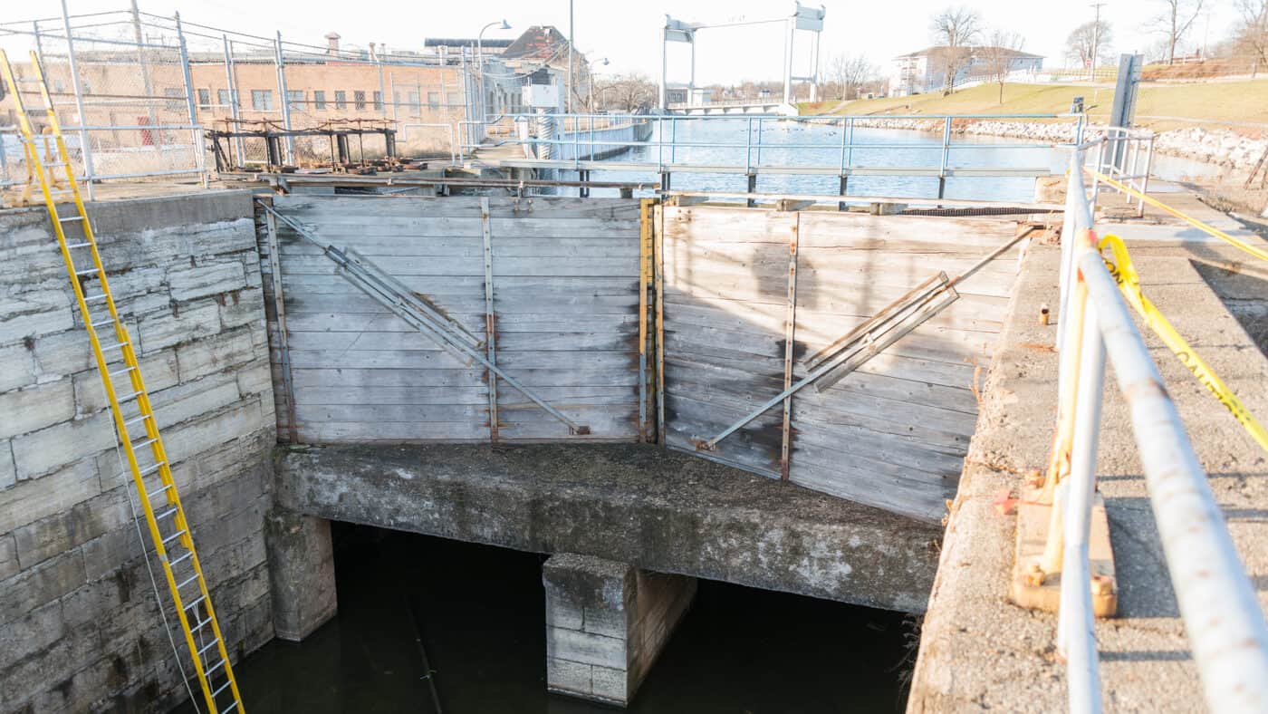 Fox River Navigational Systems Authority - Kaukauna Locks - Alternate View