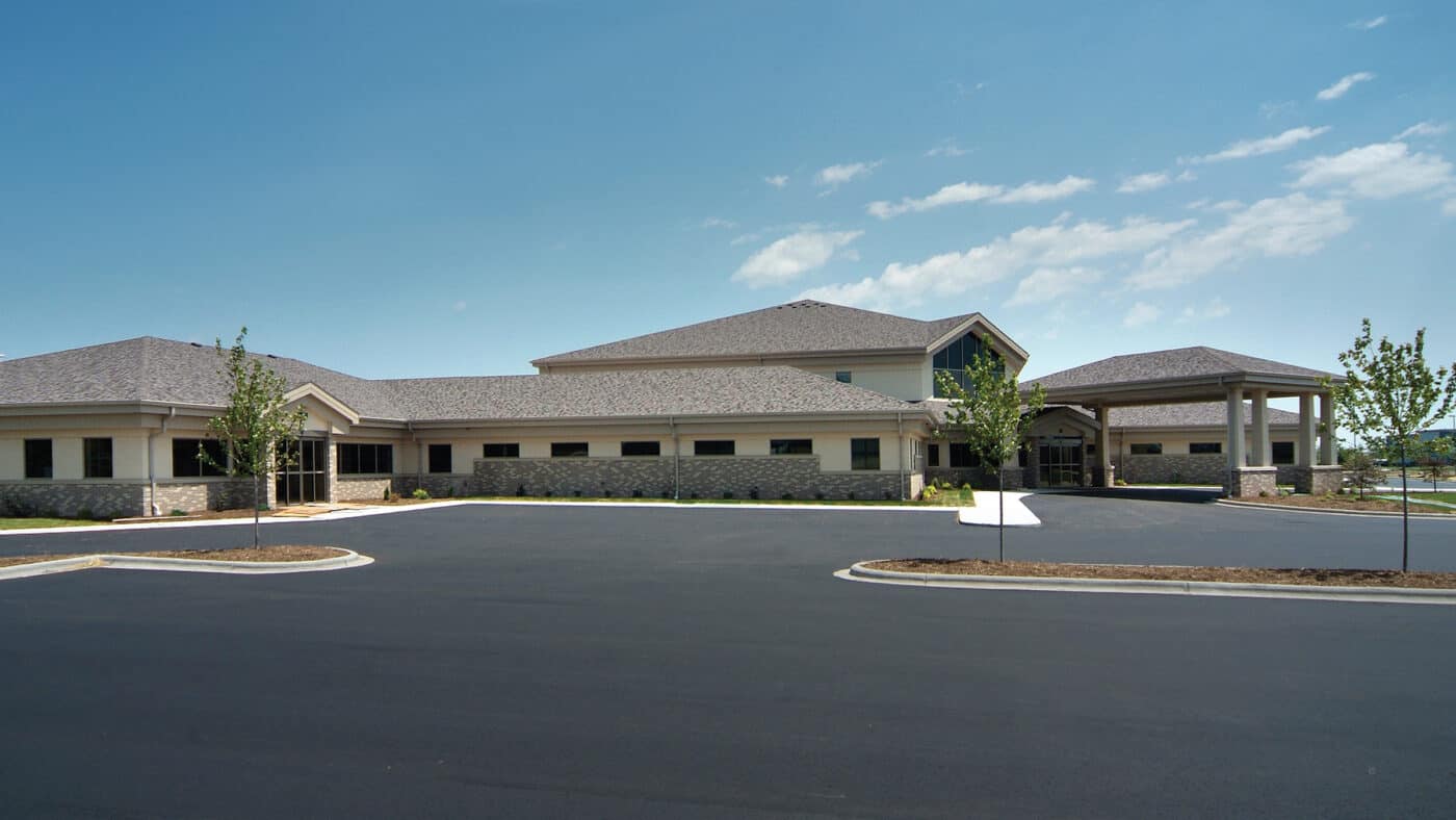 Primary Care Associates - Exterior of Building with Circle Drive, Parking Lot, Covered Entrance