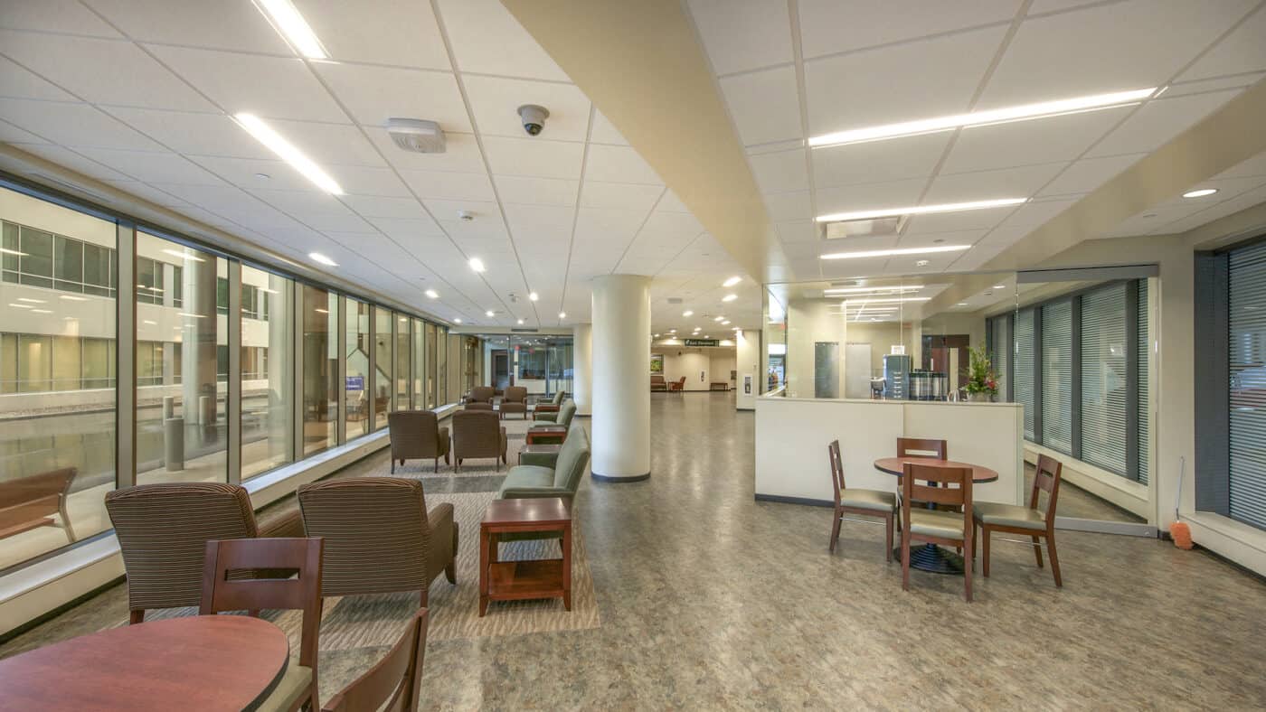 ThedaCare Regional Medical Center - Appleton Tower - Corridor and Seating Area with View Outside