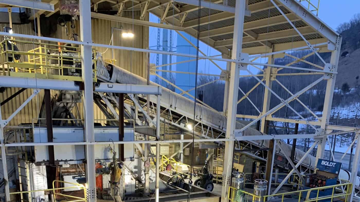 USG Interiors - Manufacturing Facility Interior View of Conveyor System