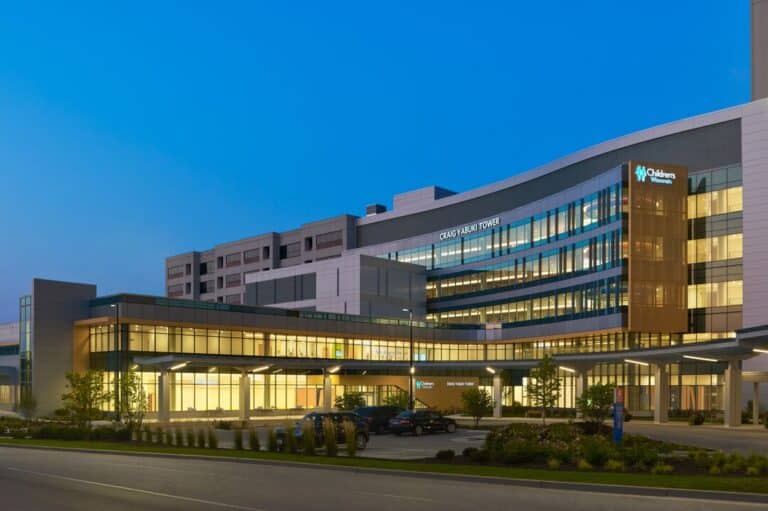 Children's Wisconsin - Skywalk Building – The Boldt Company